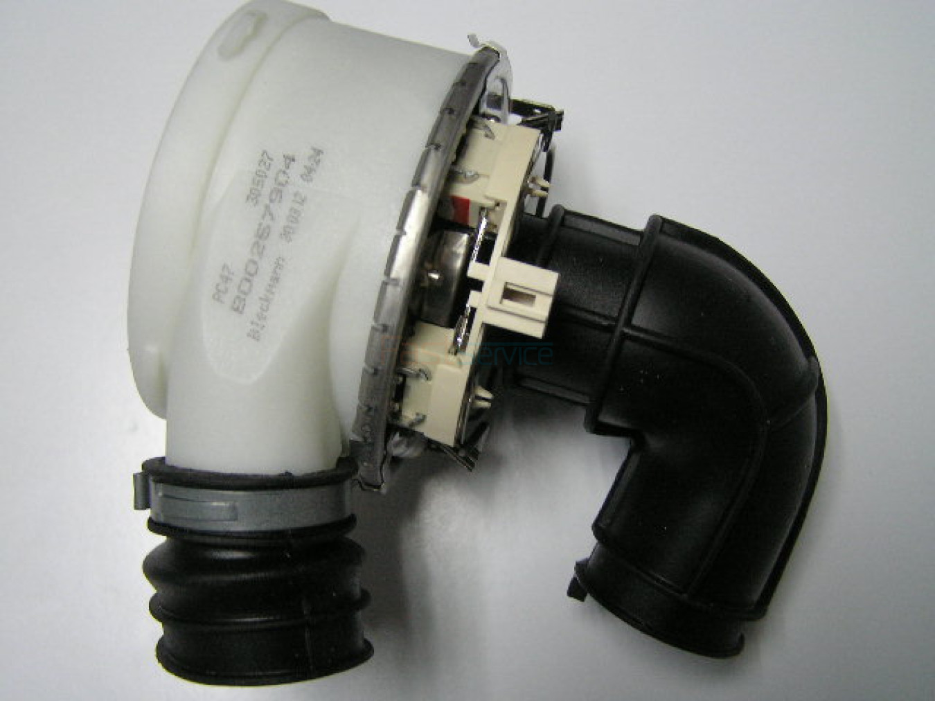 C00257904 ТЭН проточный Ariston Indesit оригинал