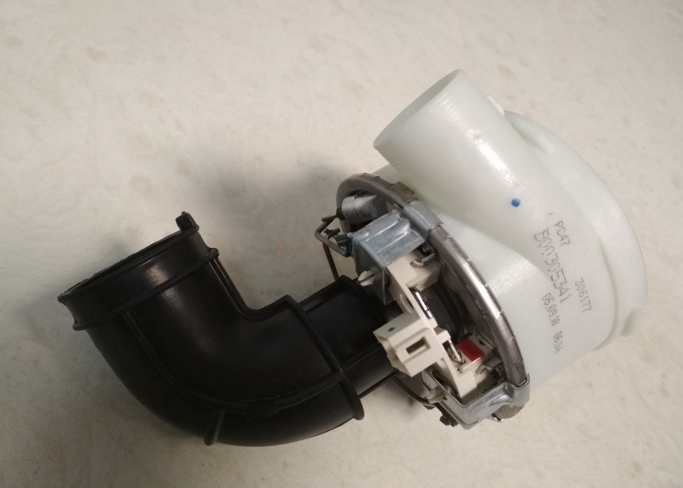 C00305341 ТЭН посудомоечной машины Indesit Ariston