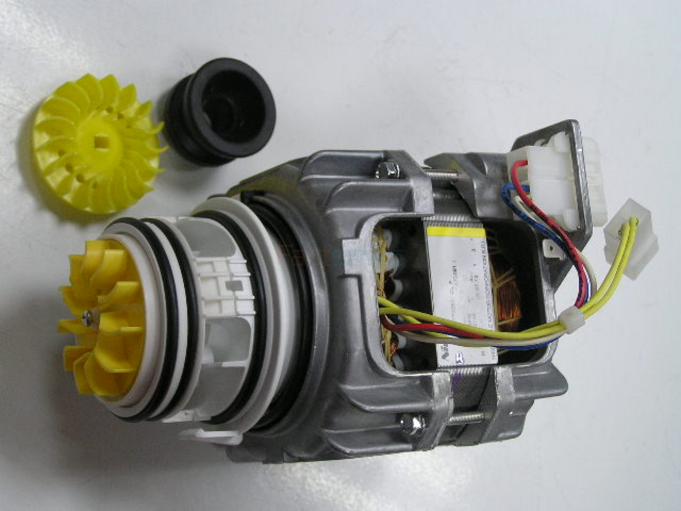50273432000 Двигатель рециркуляции Zanussi Electrolux
