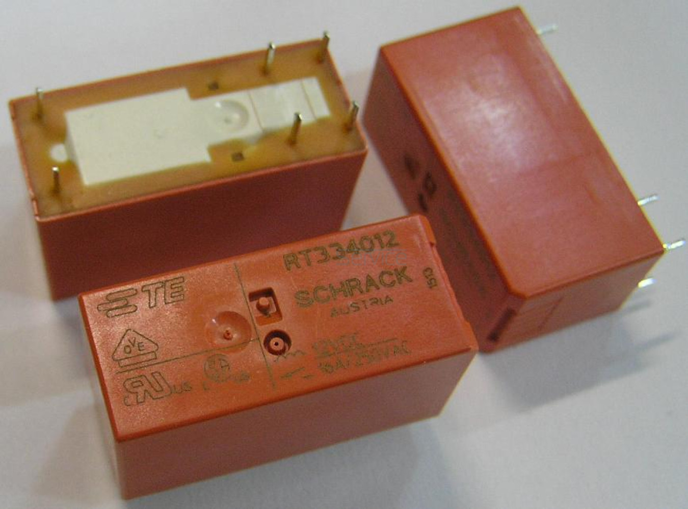 Реле RT334012 RTH34012