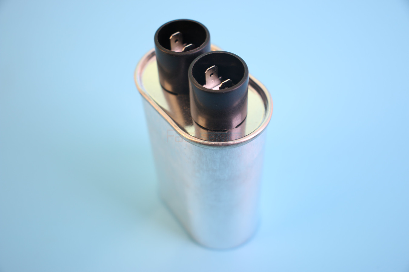Конденсатор высоковольтный  0.92µFx2100V контакты 2x2xRAST5 1
