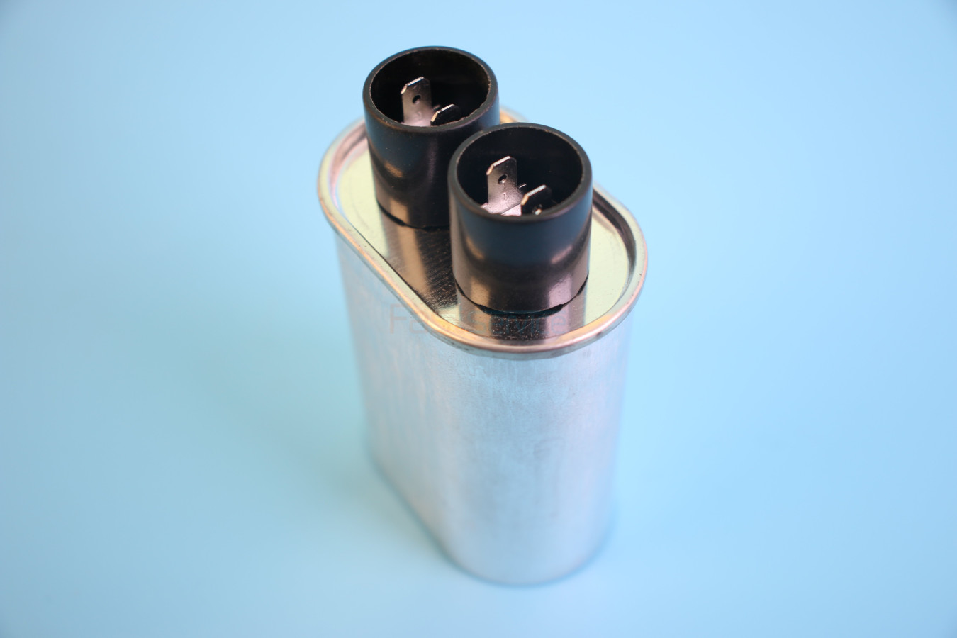 Конденсатор высоковольтный  0.90µFx2100V контакты 2x2xRAST5 1
