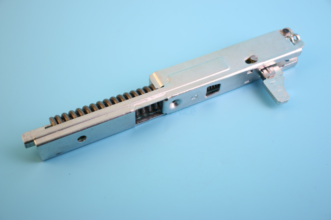 C00083113 Петля духовки Ariston 1