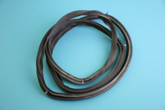 3871945105 Уплотнитель двери духовки Electrolux