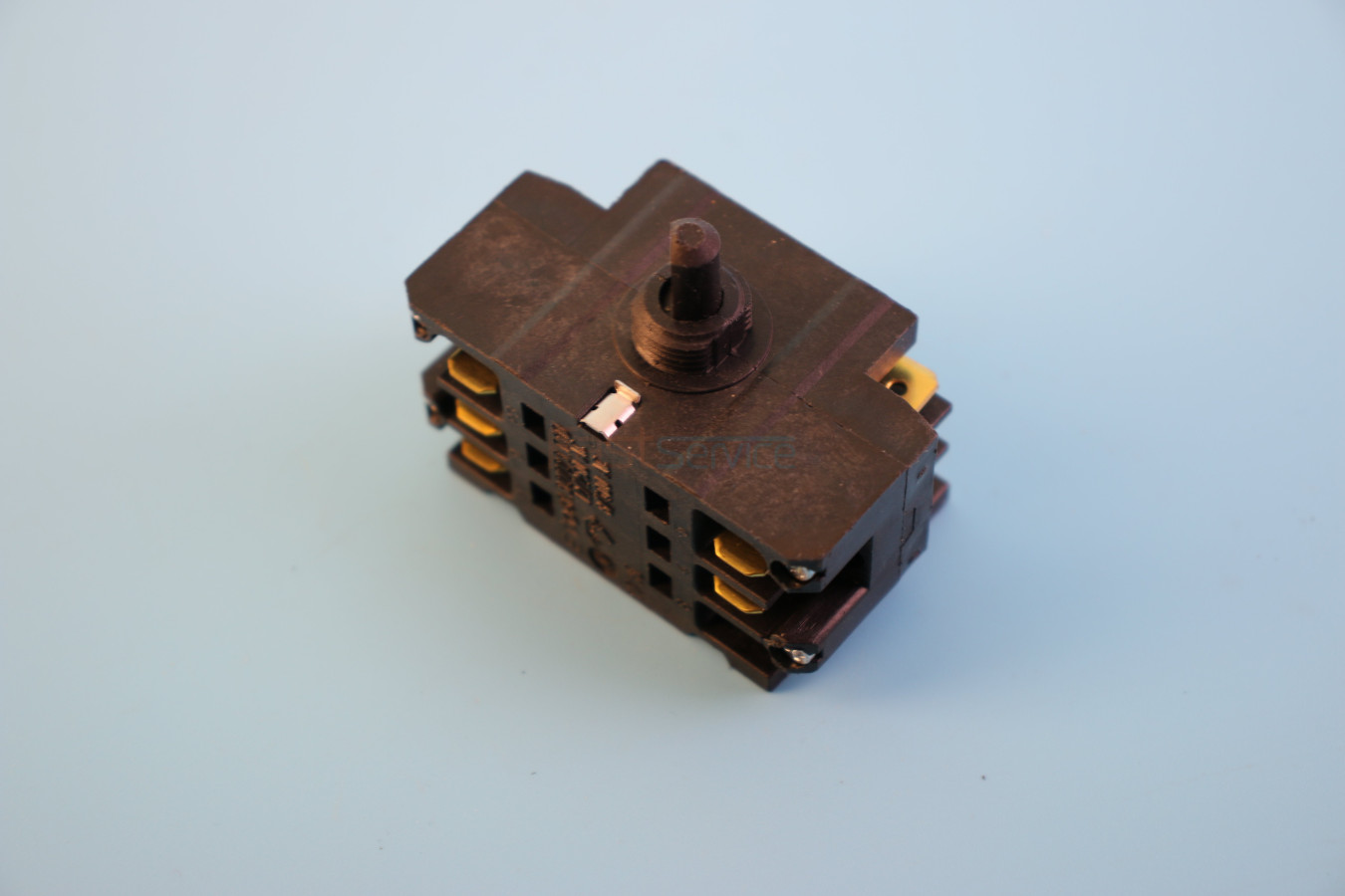 C00049824 Переключатель режимов конфорки Ariston 41.32723.010 Не оригинал!