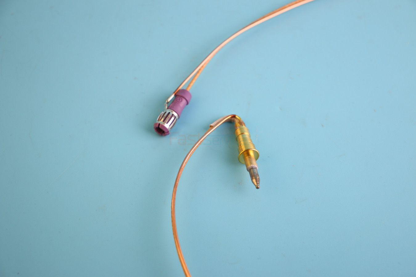 3570563043 Термопара для газовой духовки Electrolux 1