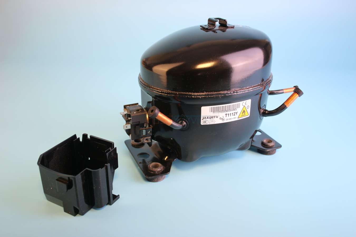 Компрессор Jiaxipera T1112Y R600a 140W 8.1см3