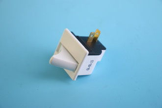 C00525206 Кнопка включения света для холодильника Ariston 2.5A Оригинал!