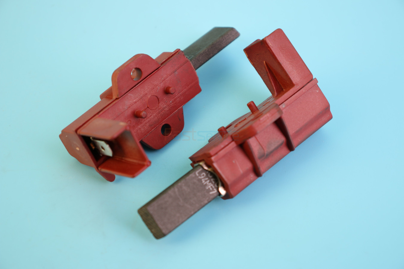 C00196539 Щетки Ariston Indesit 5x12,5 правые Оригинал!