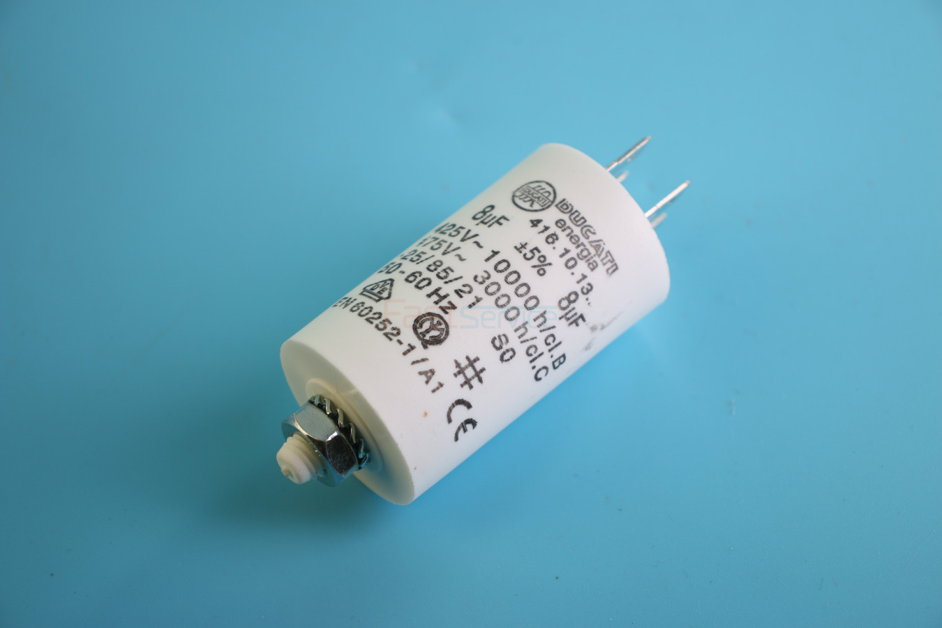 Конденсатор 8 µFx450V
