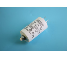 Конденсатор 8 µFx450V
