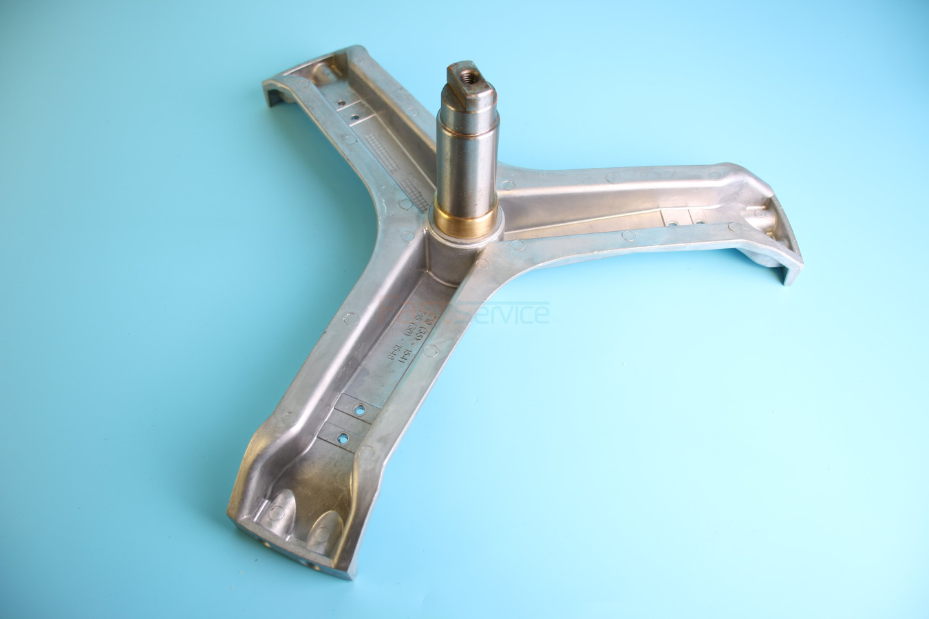 50239965002 1240260008 Крестовина Zanussi Electrolux AEG Cod 710 Италия