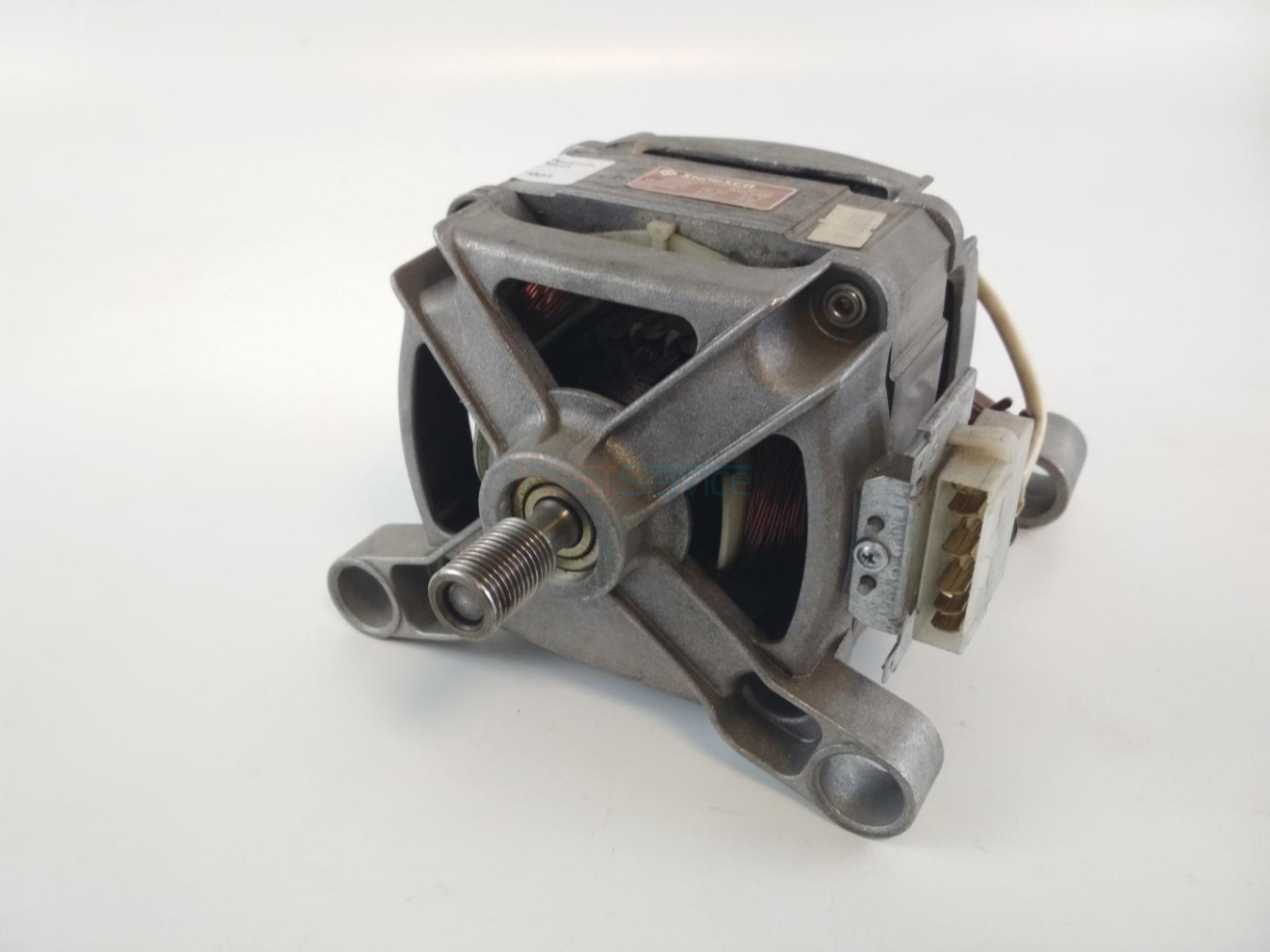 056962 Двигатель Ariston Indesit C00056962 бу