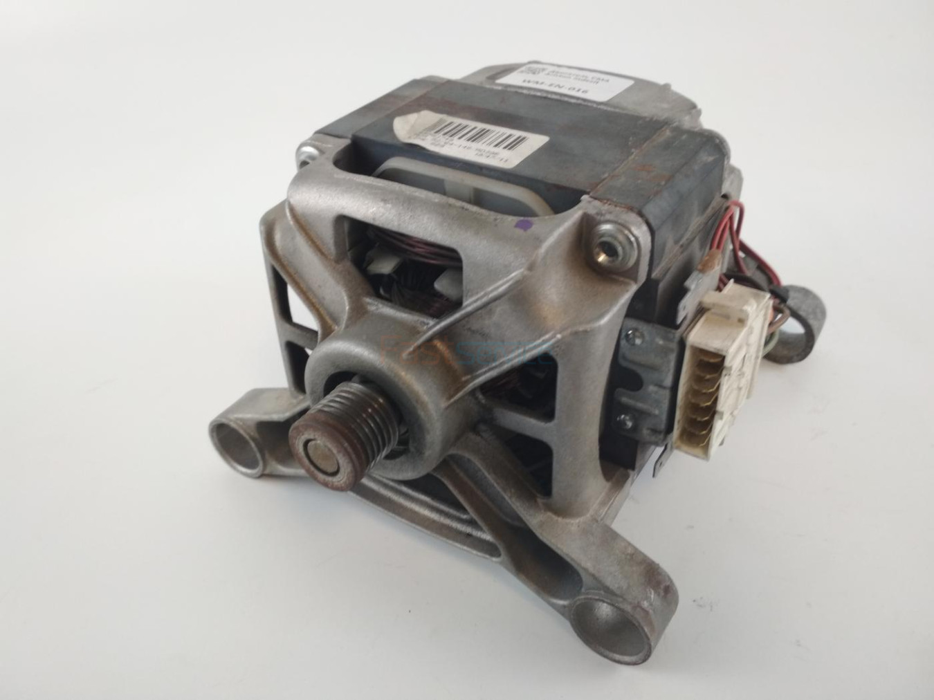 Двигатель СМА  Ariston indesit C00215967 б/у 1400об.