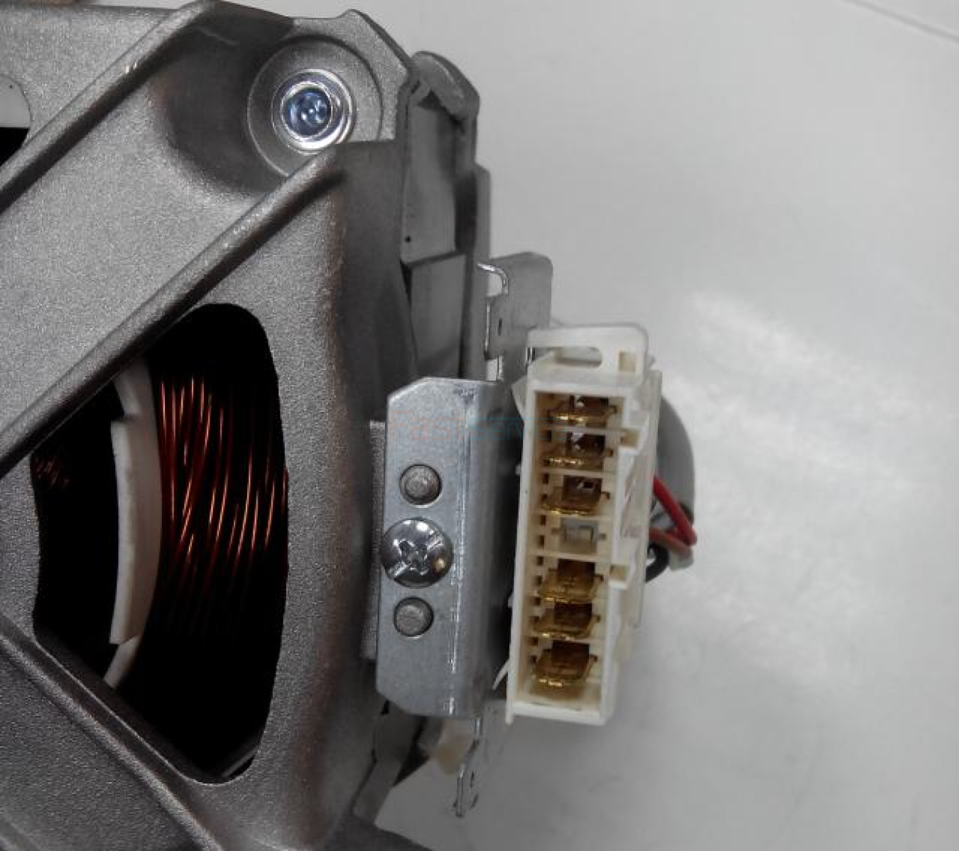 C00288958 Двигатель Welling для СМА Ariston Indesit 3