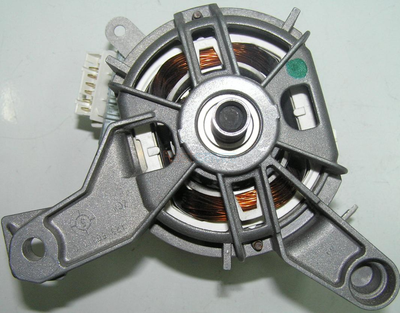 461975025912 мотор WHIRLPOOL б.у. 481236158444 480111103472 1