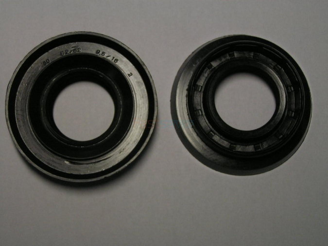 Сальник 30x52/62x9.5/16 СМА Bosch Siemens