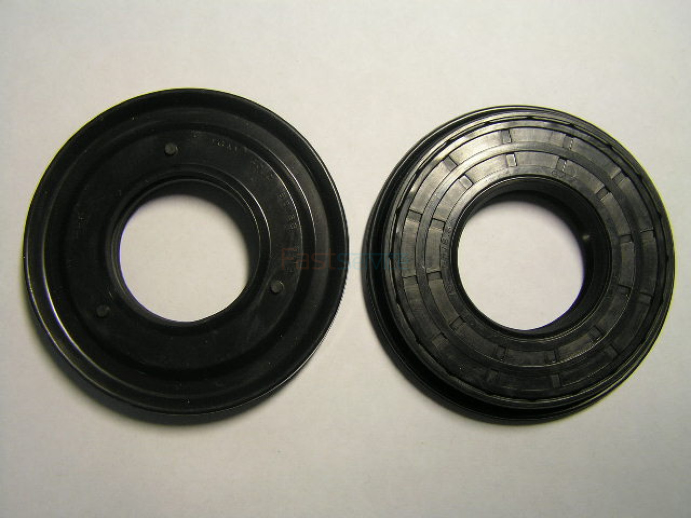 Сальник WLK 40.2x80/88x8/15