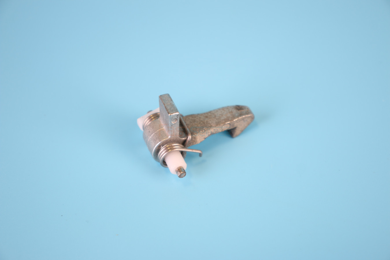 DC66-00548A Крючок люка в сборе СМА Samsung б/у
