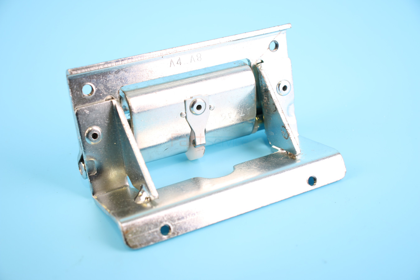C00272455 Петля люка для Ariston Indesit б/у 1