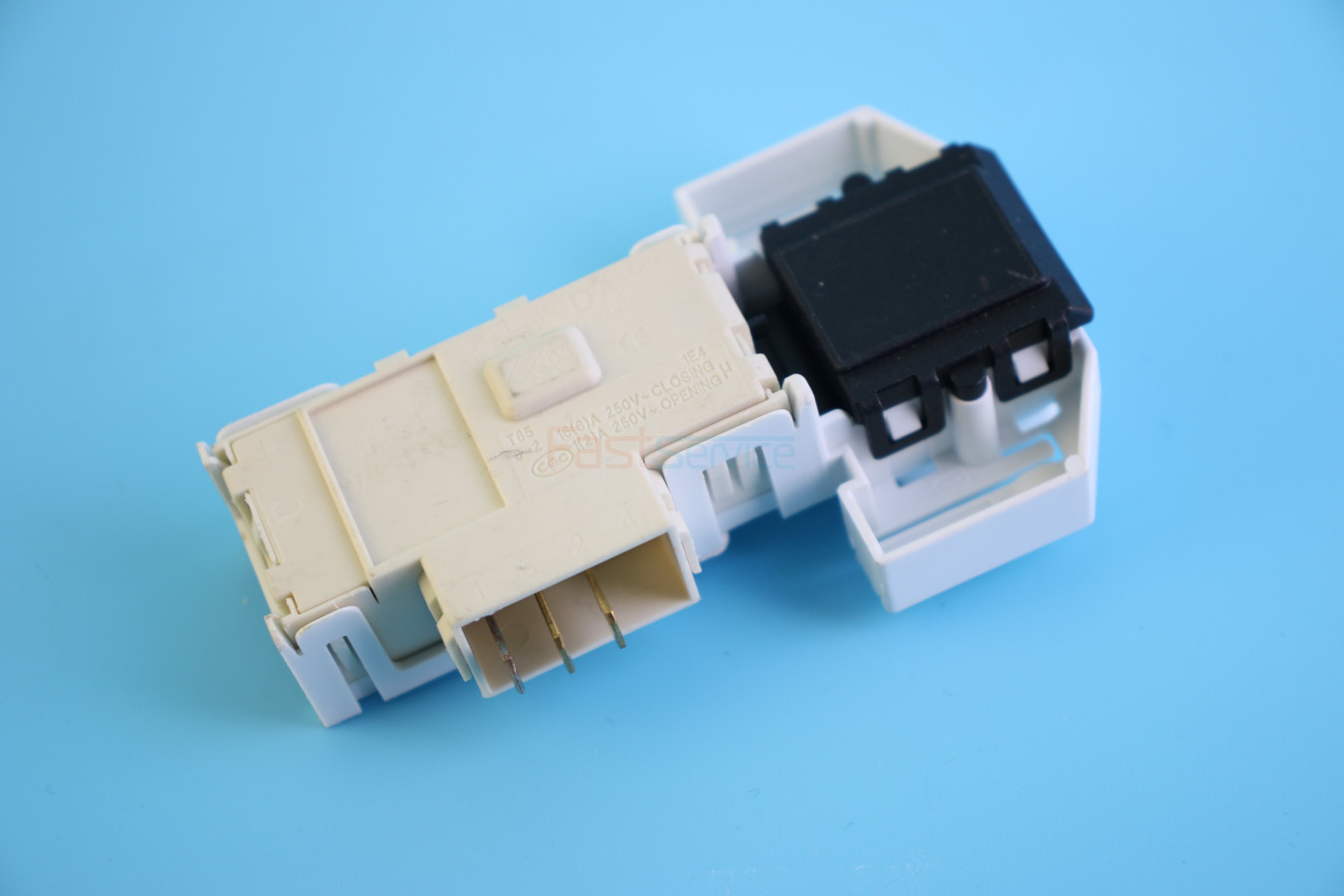 00421470 Замок люка ROLD DA00356662251 Bosch Siemens 1