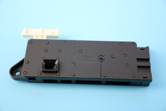 C00051478 Замок люка Ariston Indesit ROLD T85 с вертикальной загрузкой