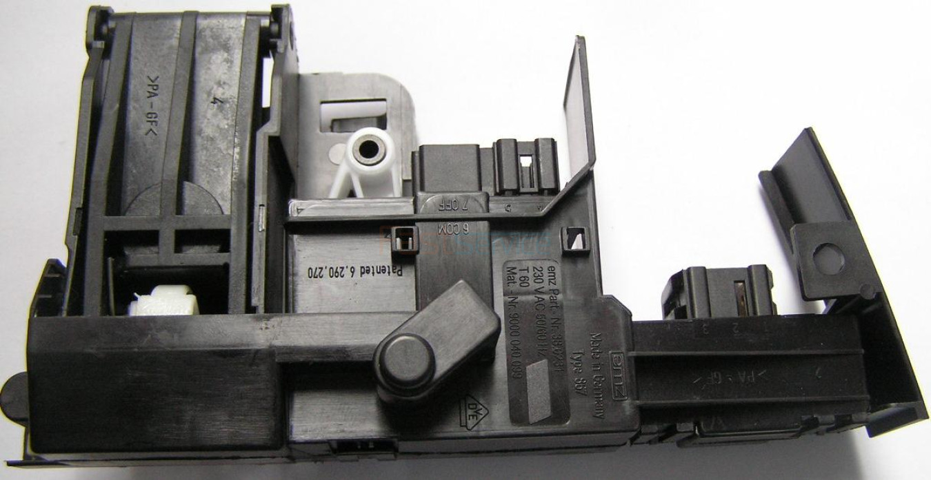 496821 Замок люка Bosch Siemens 4