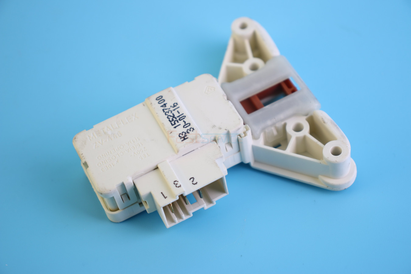 1552374009 Замок люка СМА Zanussi Electrolux б/у 1