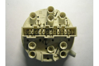 3792215109 Прессостат СМА Zanussi Electrolux (EWM 1000) б/у 1320822529
