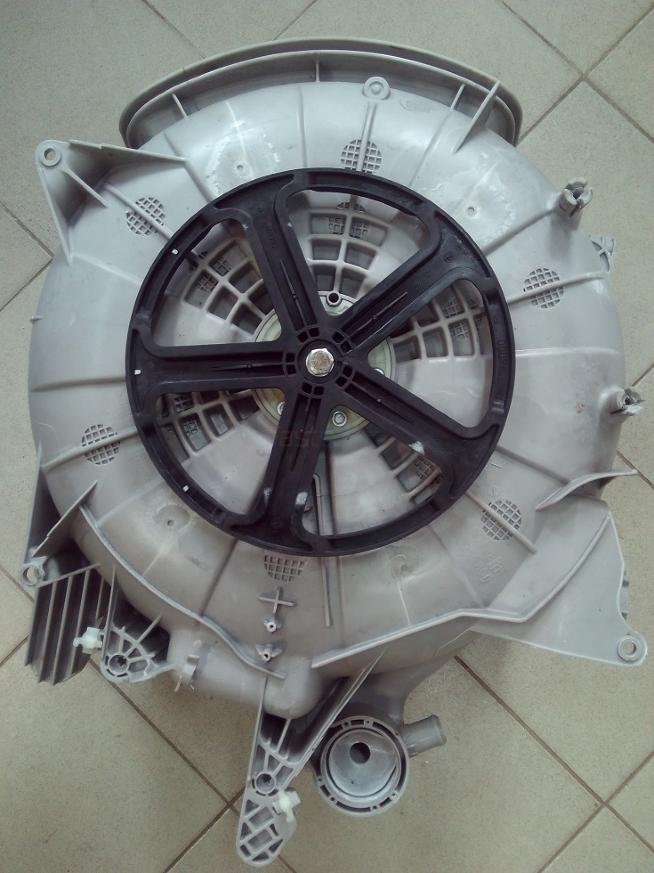 Бак в сборе СМА Zanussi Electrolux 4055282133