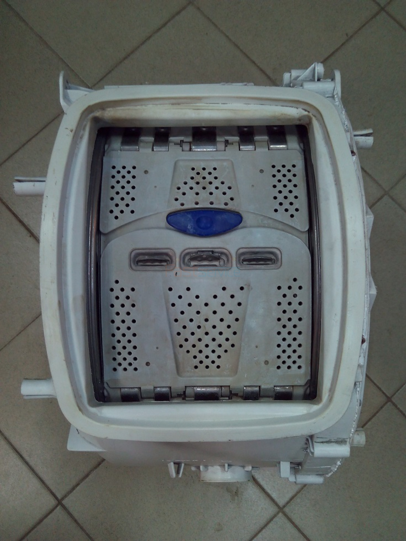 Бак в сборе СМА Zanussi Electrolux 4071374419 4071431110 б/у 1